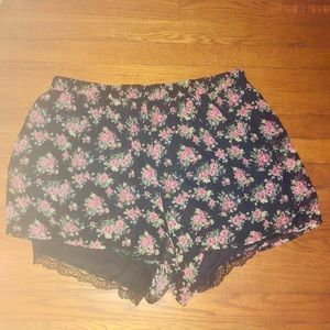 Dressy floral chiffon shorts 3x